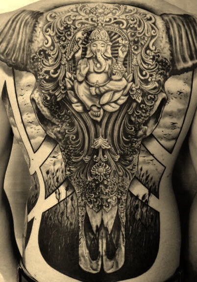 Tattoo Ganesha Rücken, Tattoo Studio Allgäu, Kempten, Memmingen, Sonthofen, Haldenwang, Tätowierer Allgäu, Beste Tätowiererin Allgäu, Kempten