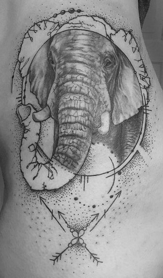 Tattoo Elefant, Tattoo Studio Allgäu, Kempten, Memmingen, Sonthofen, Haldenwang, Tätowierer Allgäu, Beste Tätowiererin Allgäu, Kempten