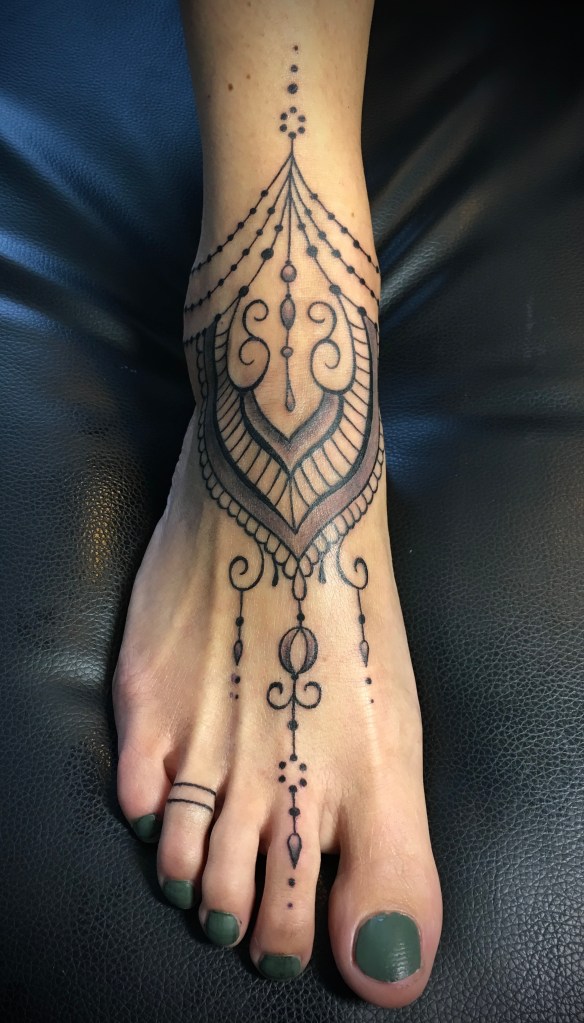 Tatto Fuß, Tattoo Zehen, Tattoo Zeremonie, Studio Haldenwang, Kempten, Sonthofen, Allgäu